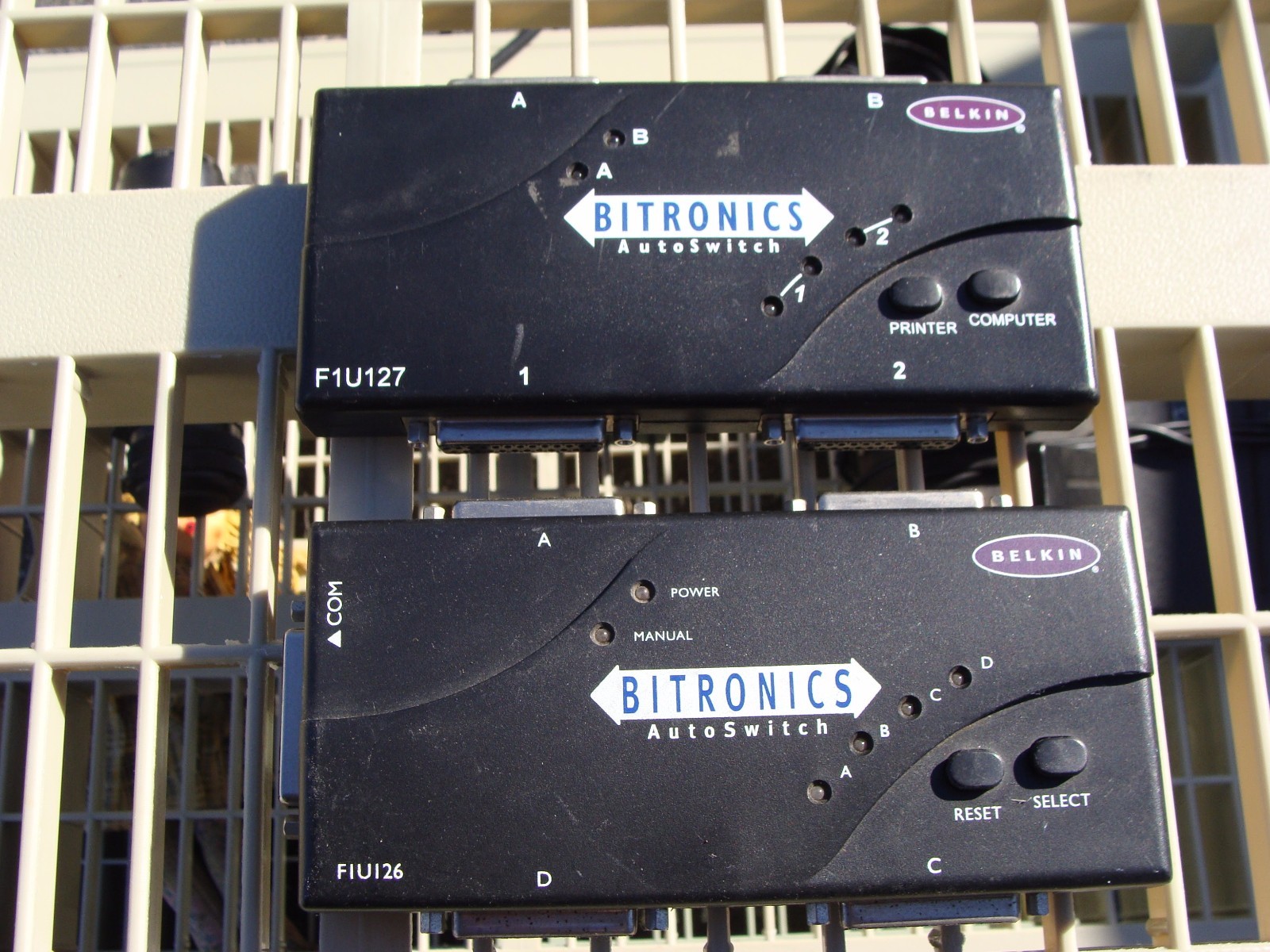 Lot of 2 Belkin Components Bitronics AutoSwitch Model: F1U127 & F1U126