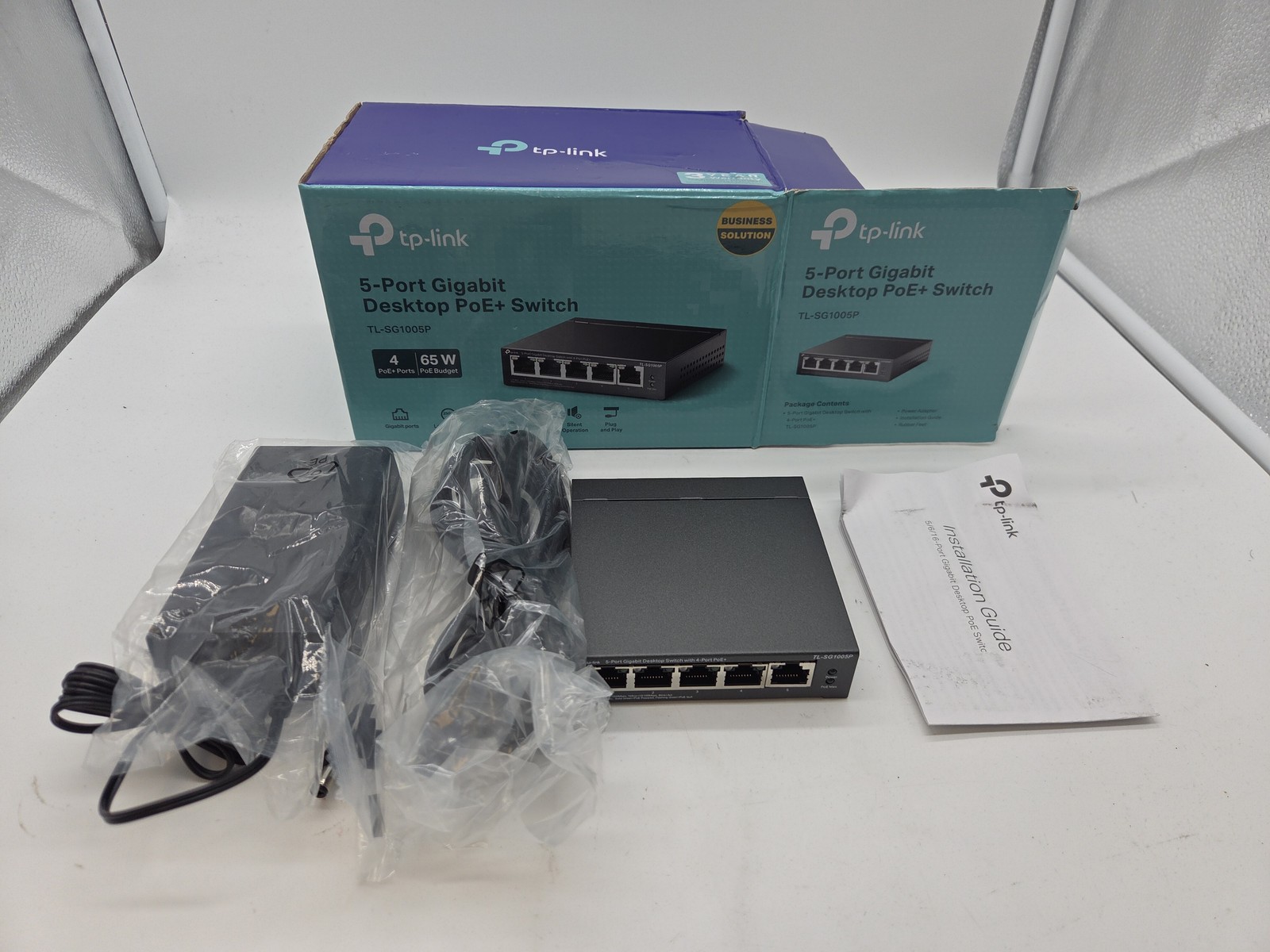 OPEN BOX TP-Link 5-Port Gigabit 65W Desktop PoE+ Switch TL-SG1005P - FREE S/H