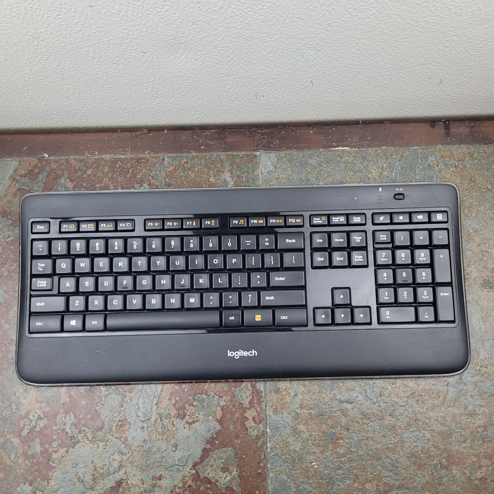 Logitech K800 (Y-R0065) Illuminated Wireless Keyboard - Without Dongle -