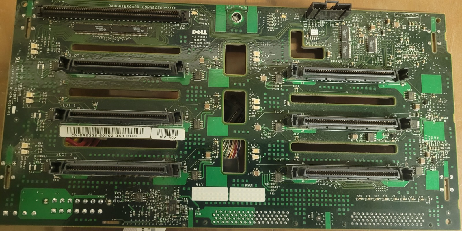 Dell PowerEdge 2600 SCSI Backplane Board