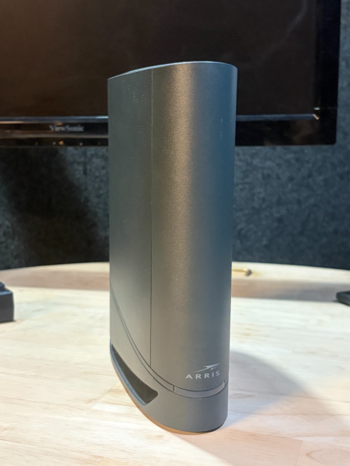 ARRIS Surfboard G34 DOCSIS 3.1 Gigabit Cable Modem and AX3000 Wi-Fi 6 Router