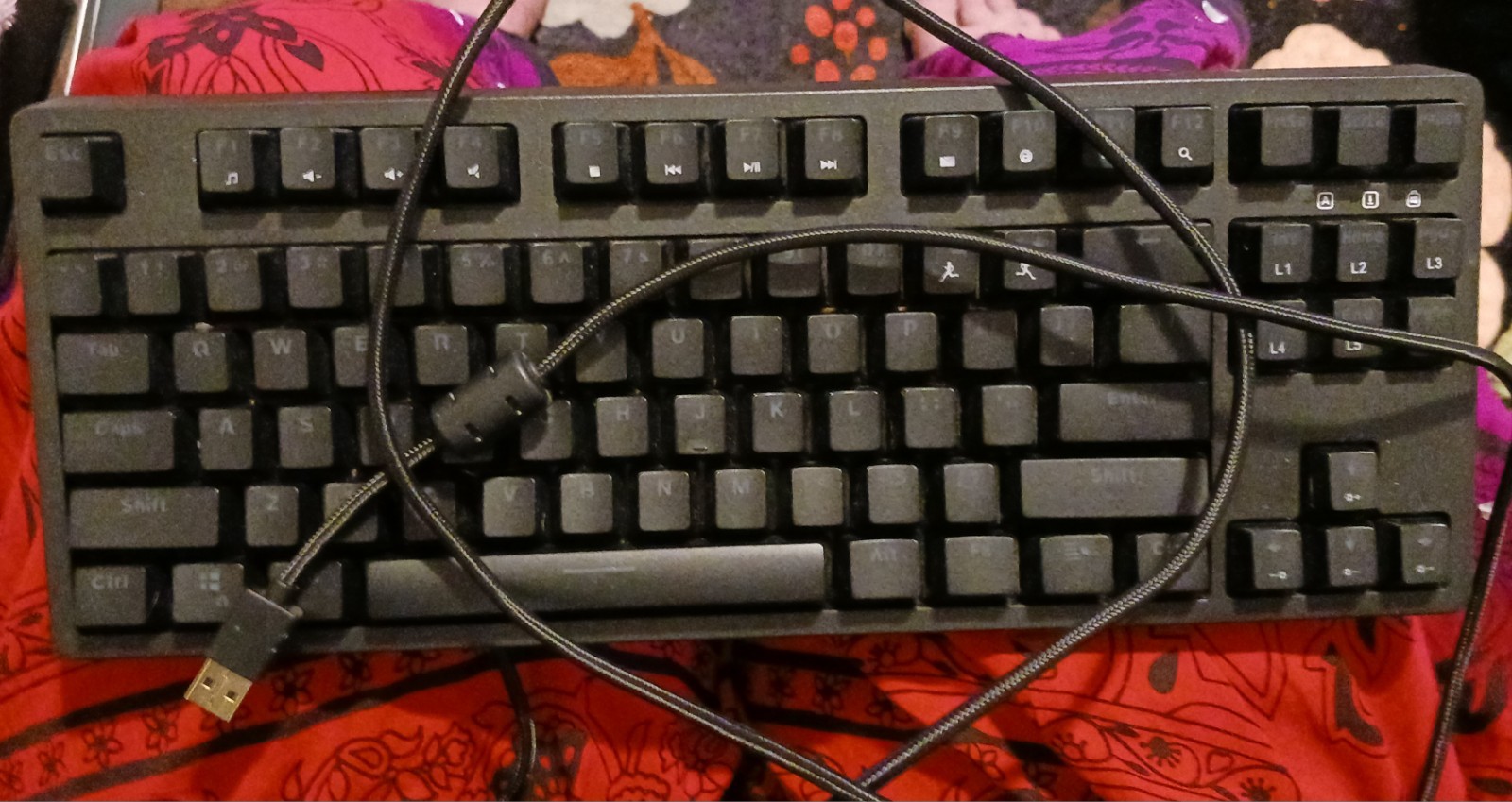 Aukey KM-G14 RGB Mechanical Gaming Keyboard Tested Works 🔥 Estate