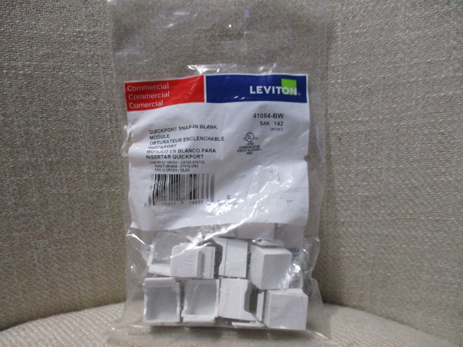 Leviton CAT 41084-BW SAN 142 QuickPort Snap-In Blank Module - Qt 10 New