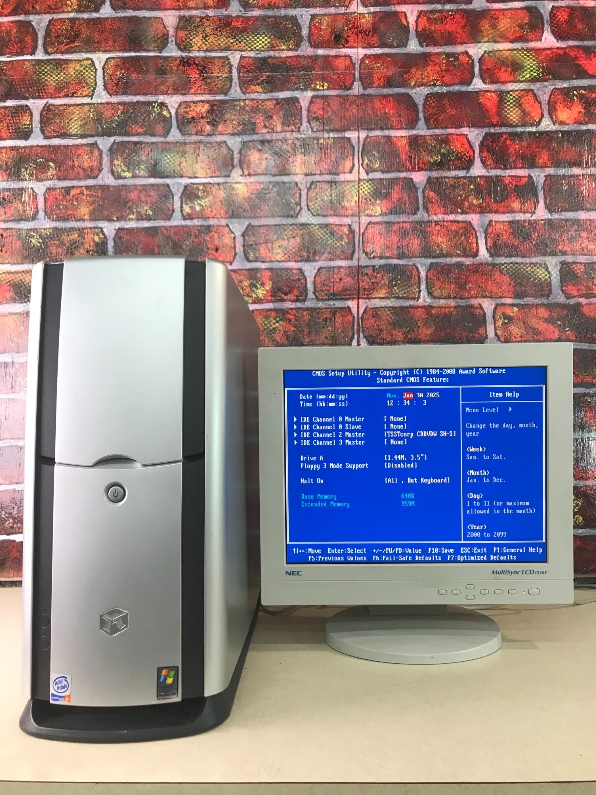 Gateway ATXAEG EL2 500SE ATX PC Athlon 7850 2.8GHz 1GB RAM No HDD (Retro Gaming)