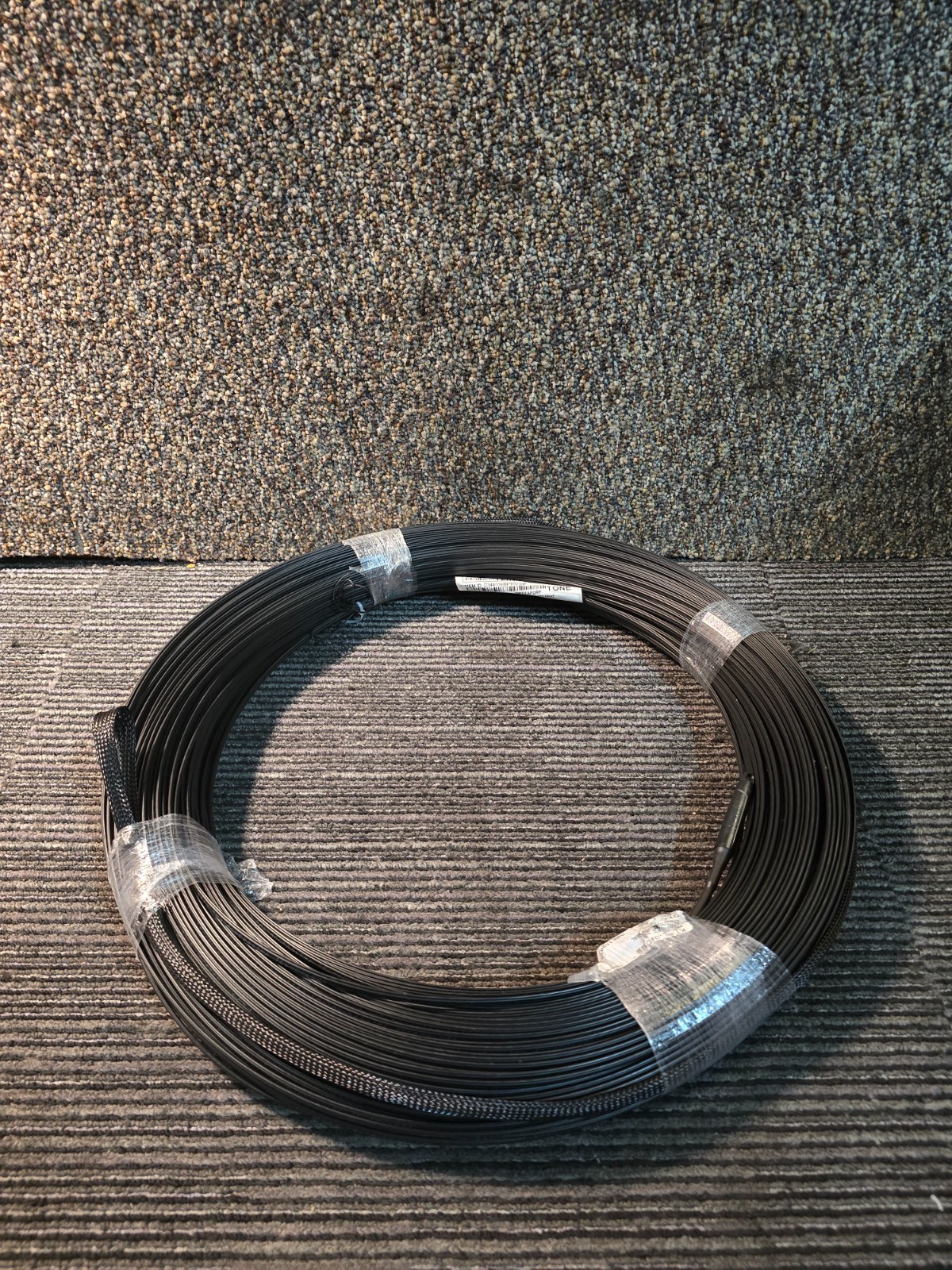 Corning D34401EBPTR700F 700' 1F SM ROC TDRP With Grip Pushlok Fiber Cable Black