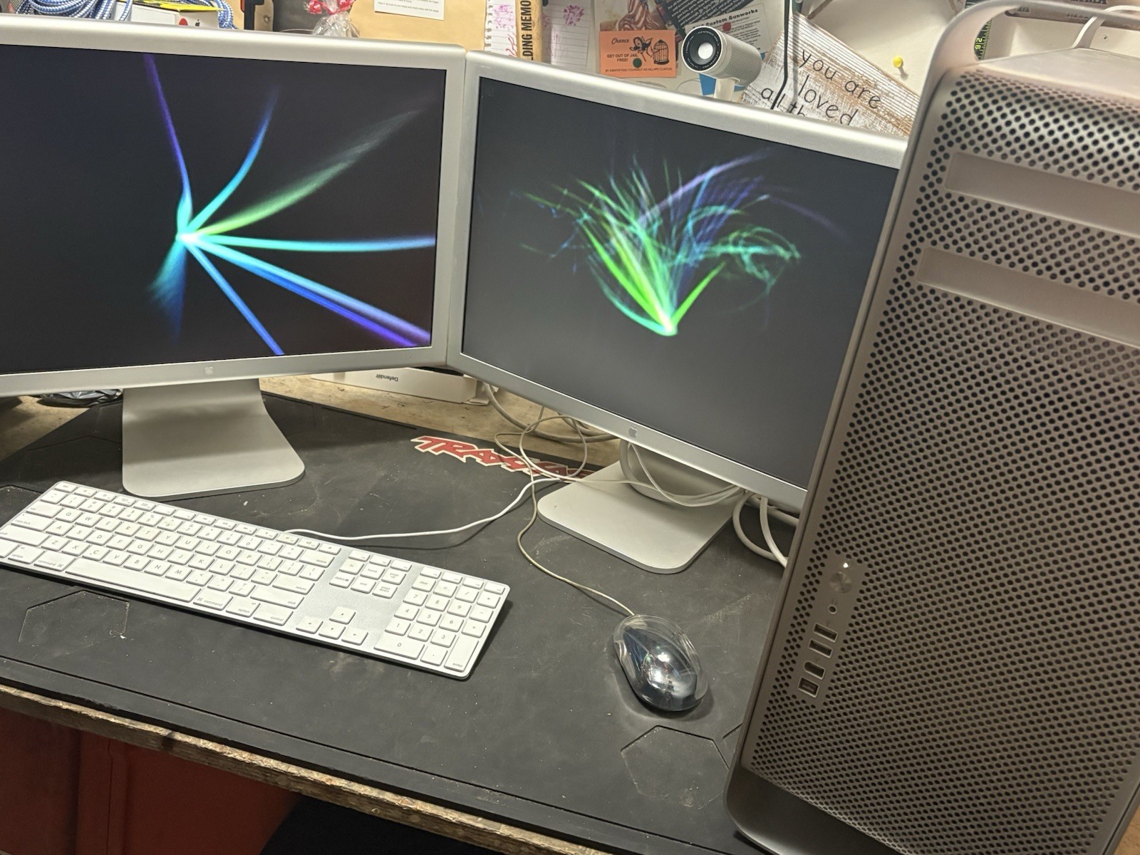 Apple Mac Pro Desktop System 2008 A1186 Dual Cinema Displays Keyboard Mouse