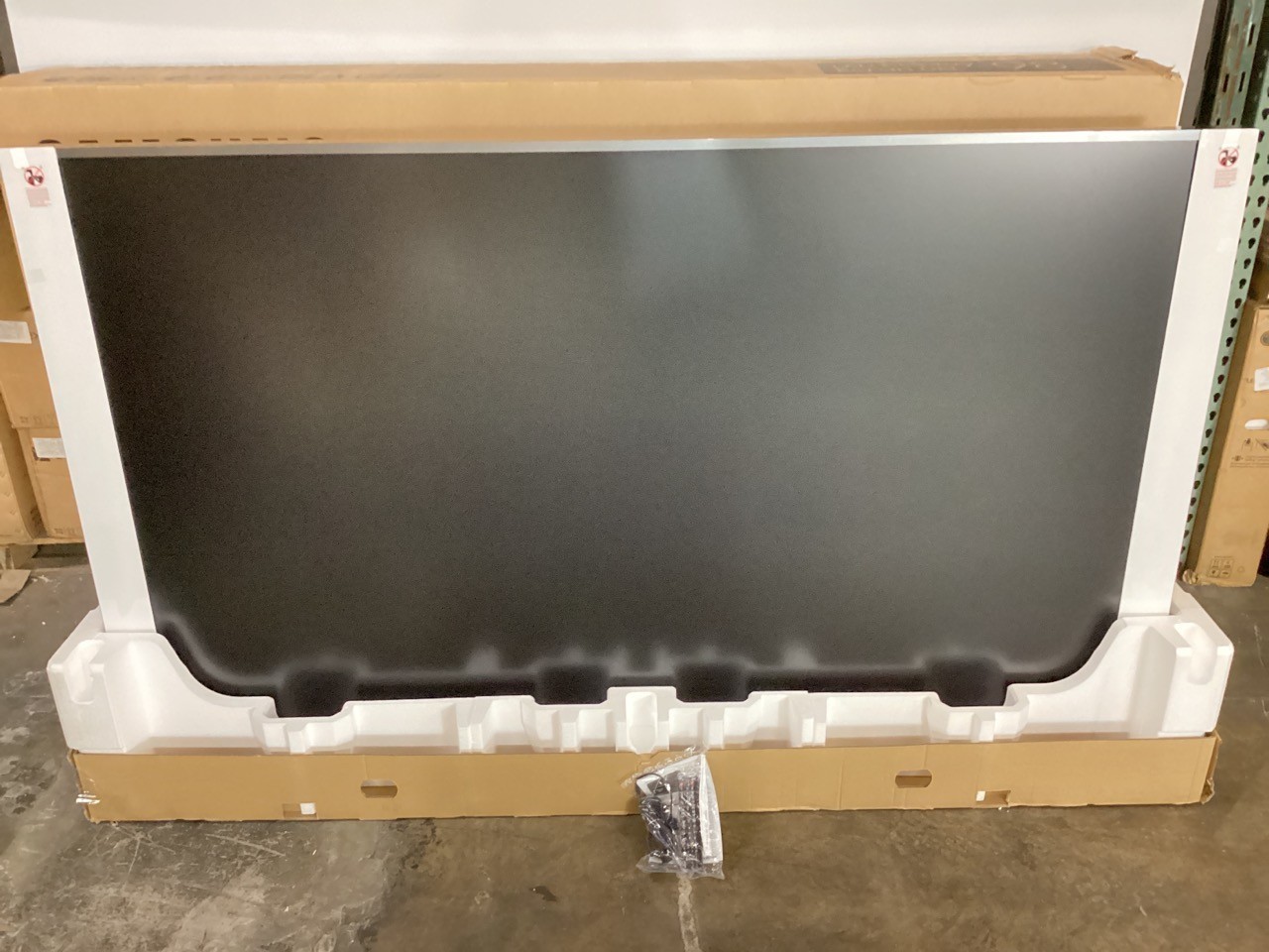 Samsung 98" QB98T-B 4K UHD LCD Commercial Signage LED Display