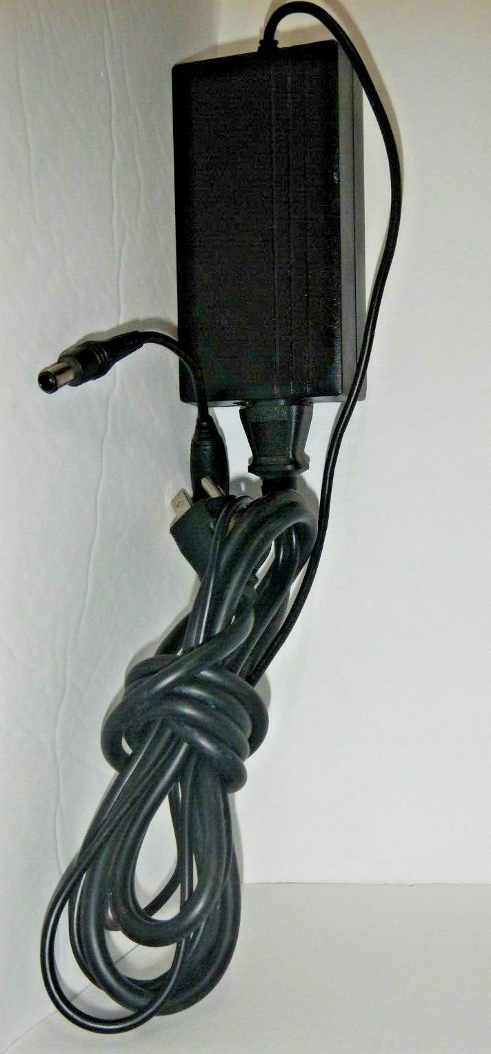 Pre-Owned Genuine Dell PSCV420102A AC Power Adapter For Dell 14v Electronics