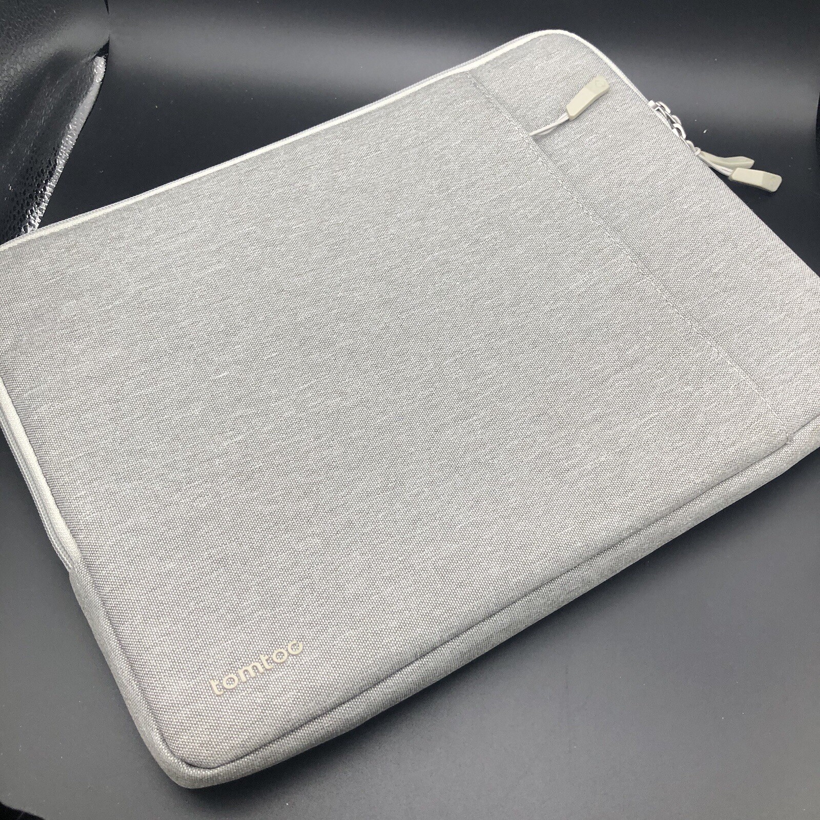 Tomtoc Laptop Computer iPad Kindle Case NWOT Gray 13.5”x10.5”