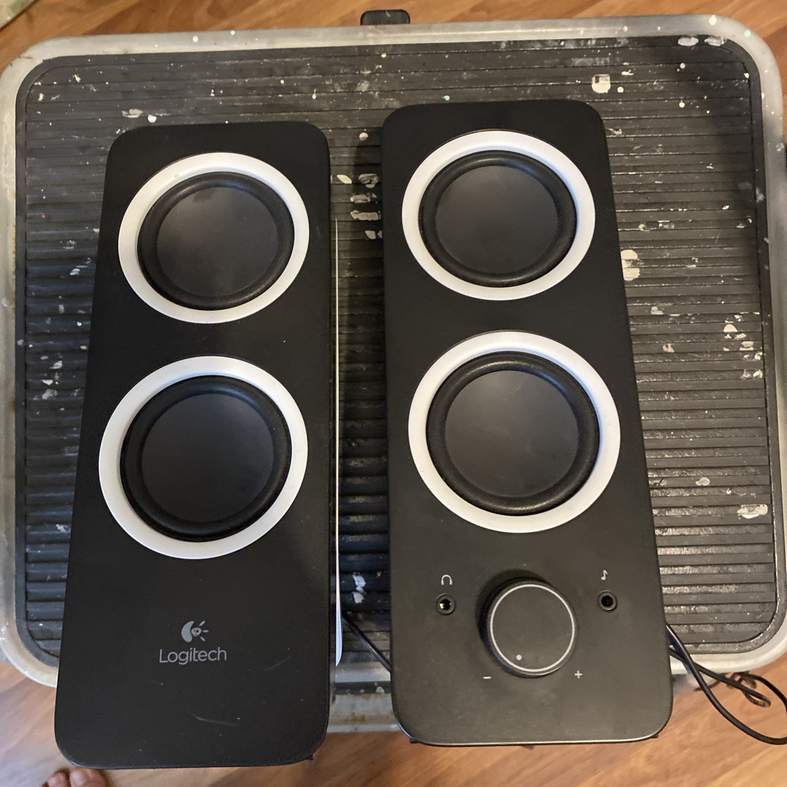 Logitech Z200 10W Multimedia Speakers, Pair - Black