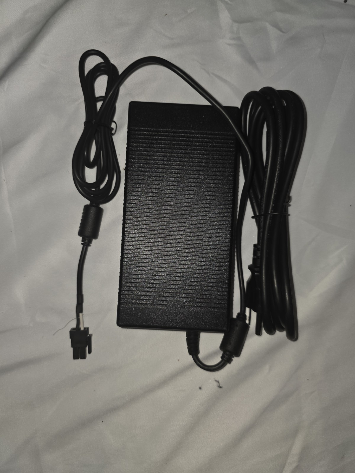 Delta DPS-150AB-13 2-hole 2.78A 150W MAX Power Supply Adapter Charger