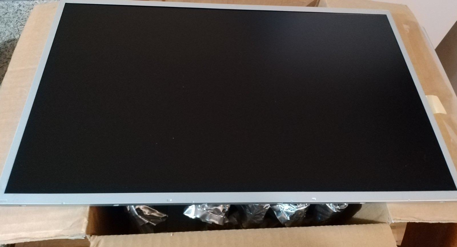 LG LM215WF3 21.5" FHD IPS LCD Panel Kit w/ DVI, VGA Controller Board & Cables LG