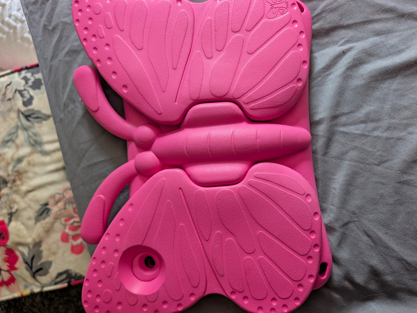 10 Inch Pink Butterfly Universal Silicone Stand Case w/ Handle Strap, Shockproof