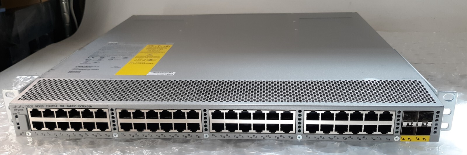 Cisco Nexus 2248TP-E 1GE Fabric Extender 48-Port Switch w/ Ears + Cords + Fan