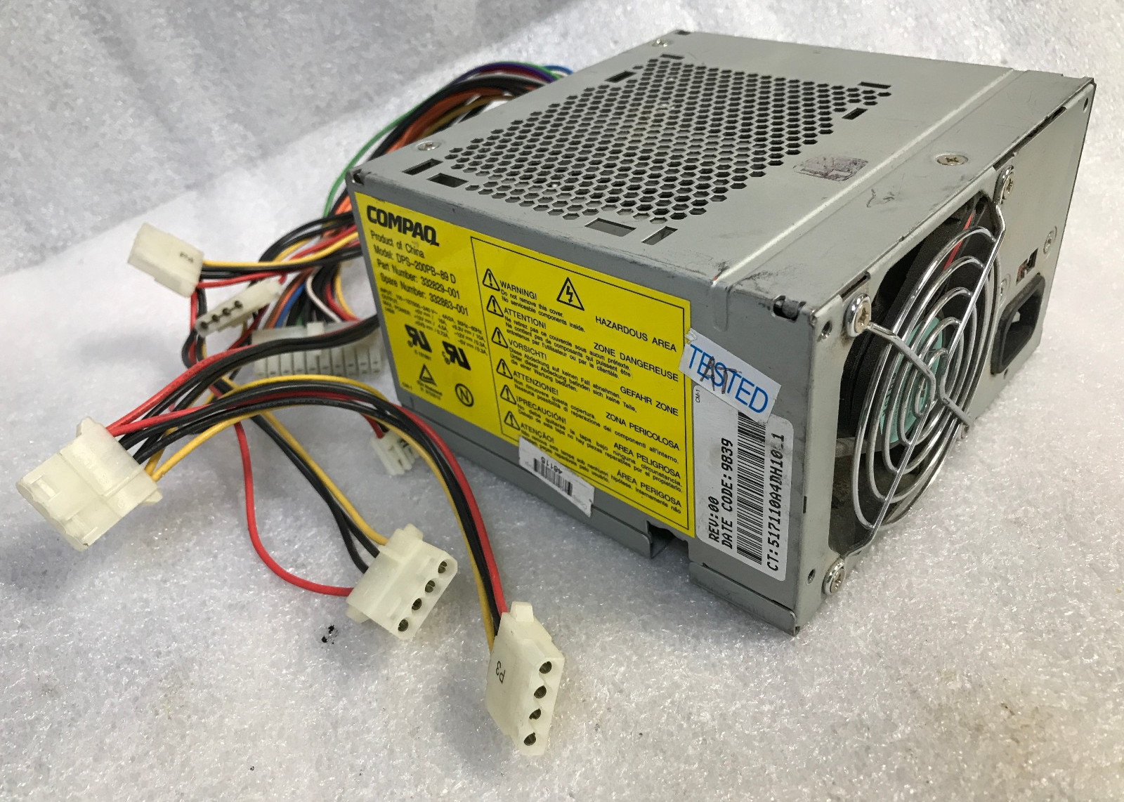 Compaq Model DPS-200PB-89 D P/N: 332829-001 , 332863-001 Power Supply