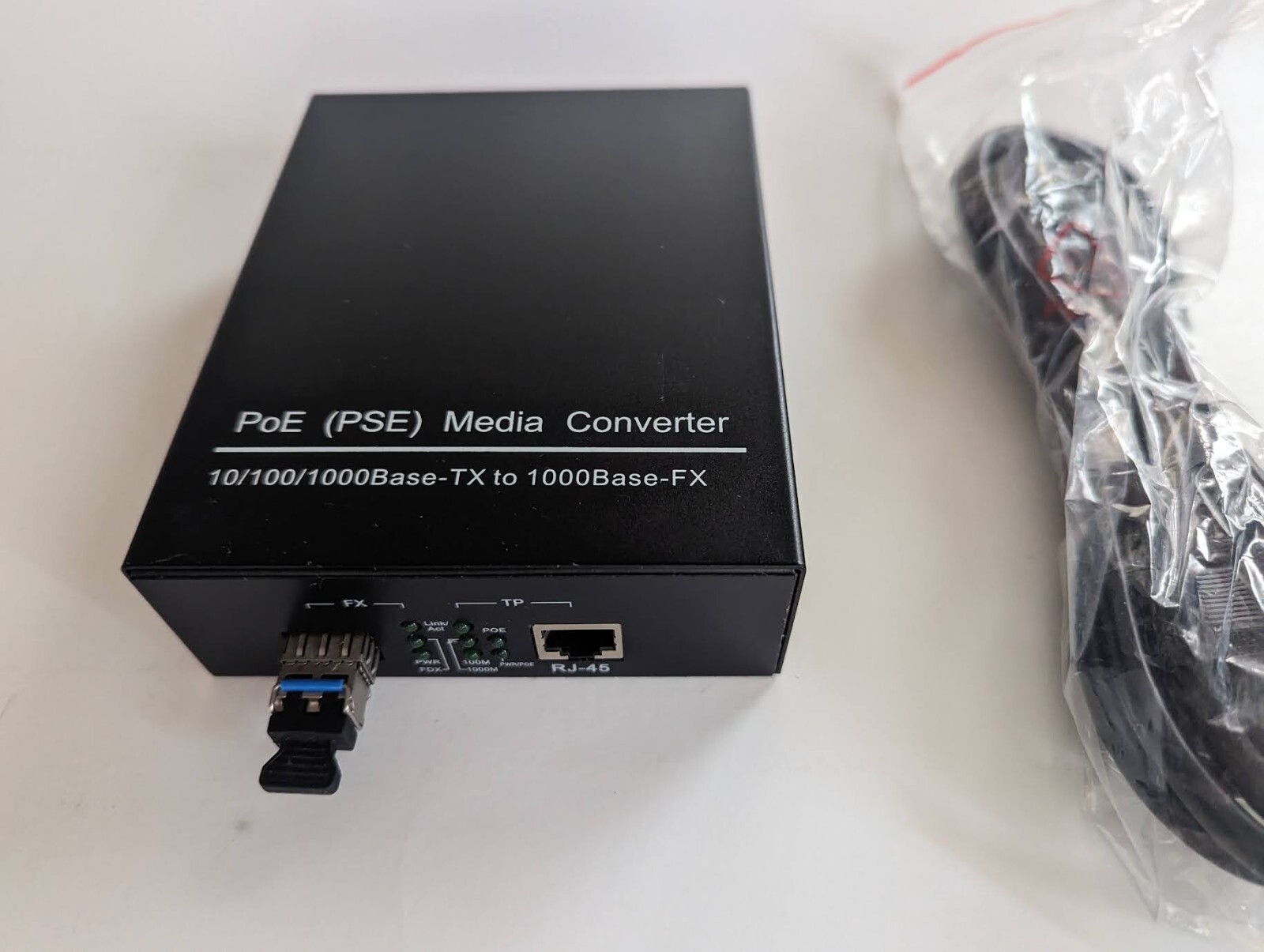 AddOn ADD-GMC-SFP-POE 10/100/1000Base-TX(RJ-45) to SFP Port POE Media Converter
