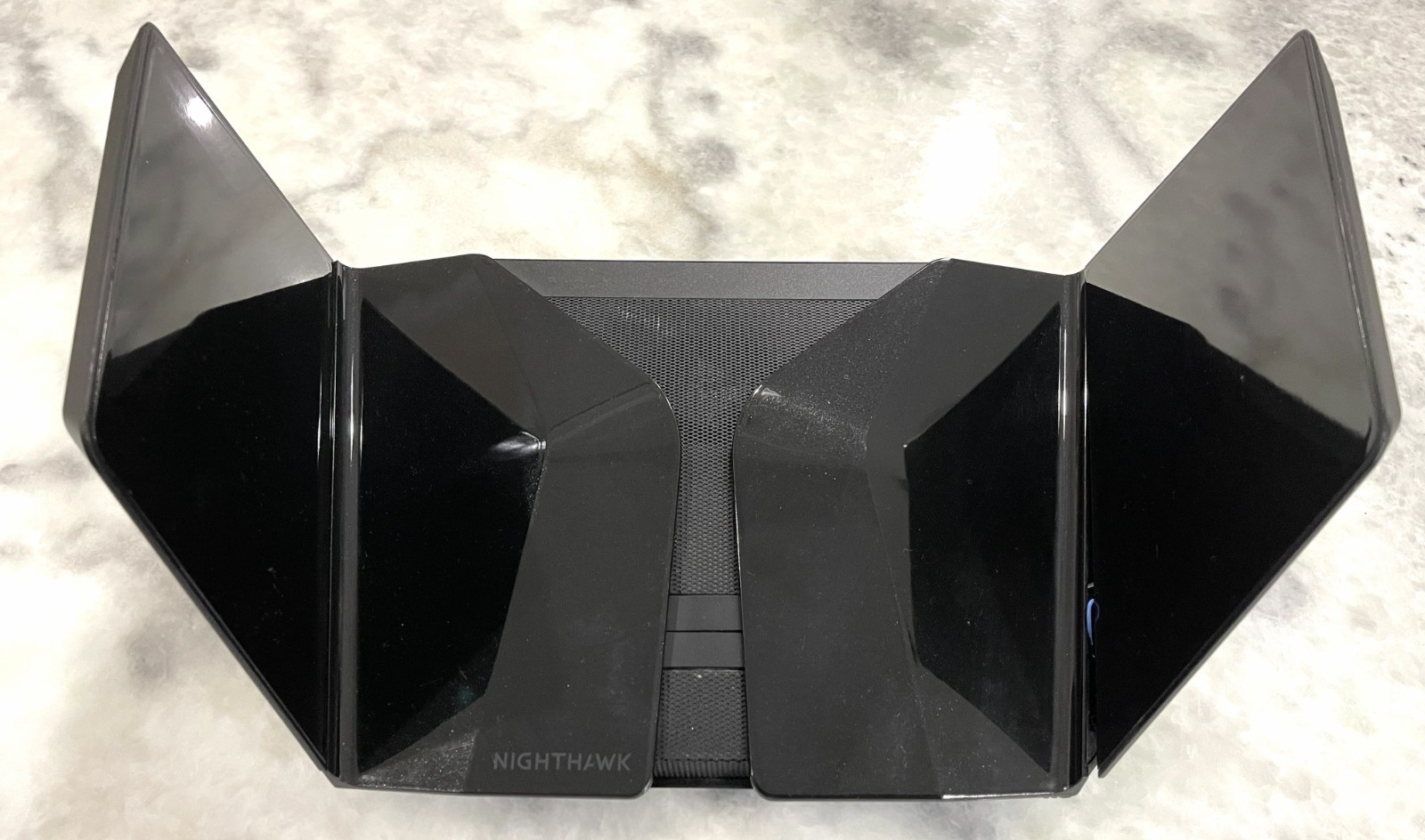 NETGEAR Nighthawk Tri-Band AX12 RAX200 WiFi 6 Router  ** READ **