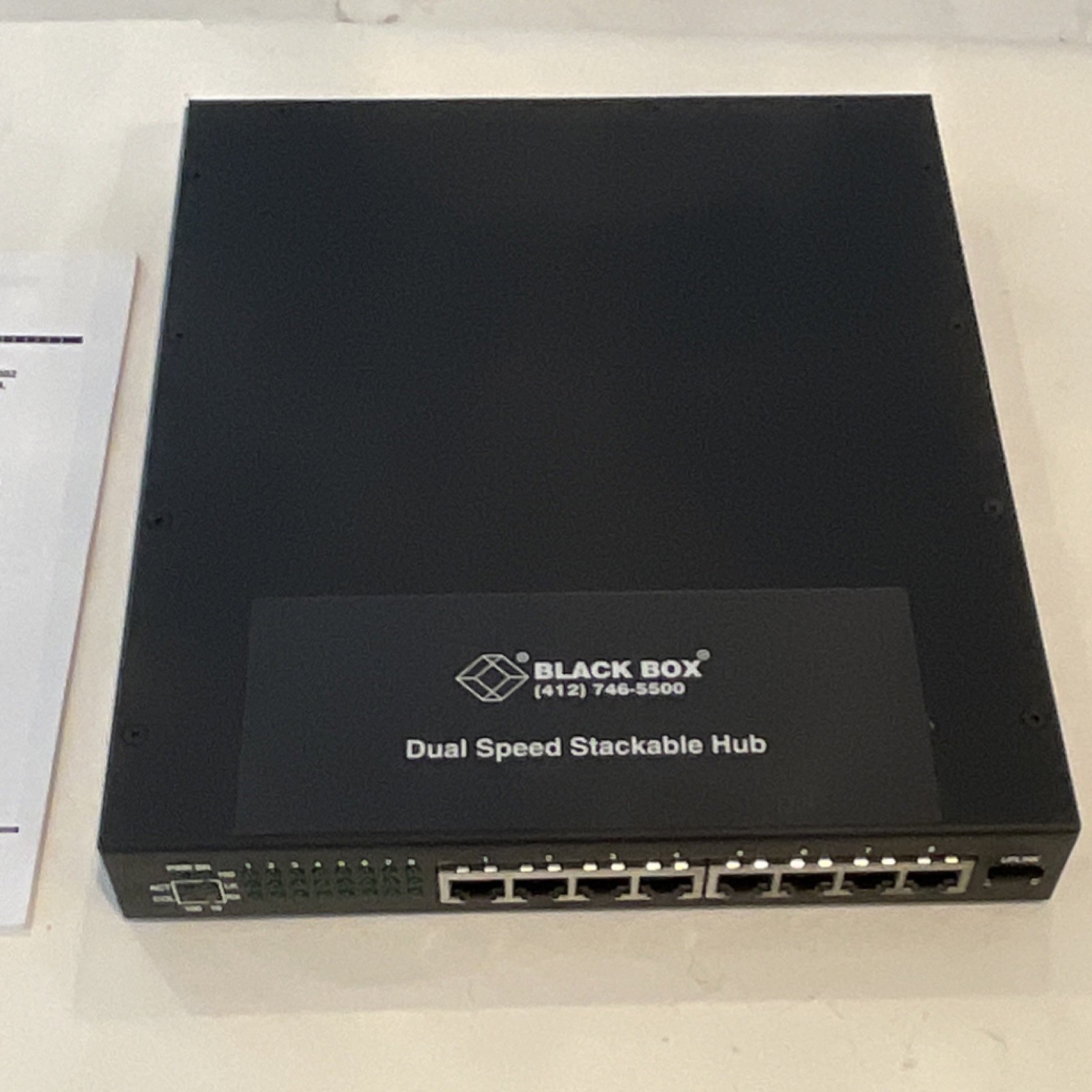 Black Box Dual-Speed Stackable Hub LH8000A-M LH8000A-C Rack Mount 8-Port RJ-45