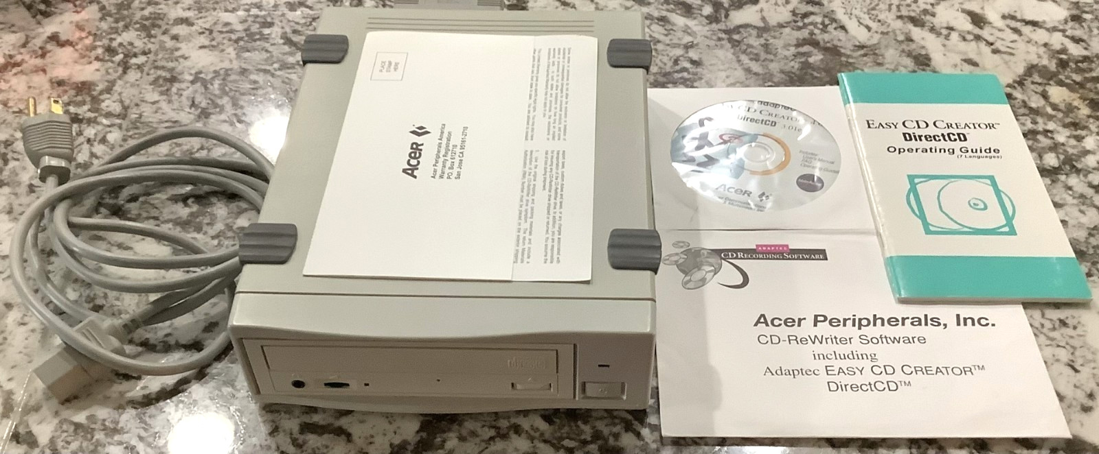 Acer CD Rewriter / Creator - CDS40XE-MAC - FCC ID: KN4HD5530 + Software + Manual