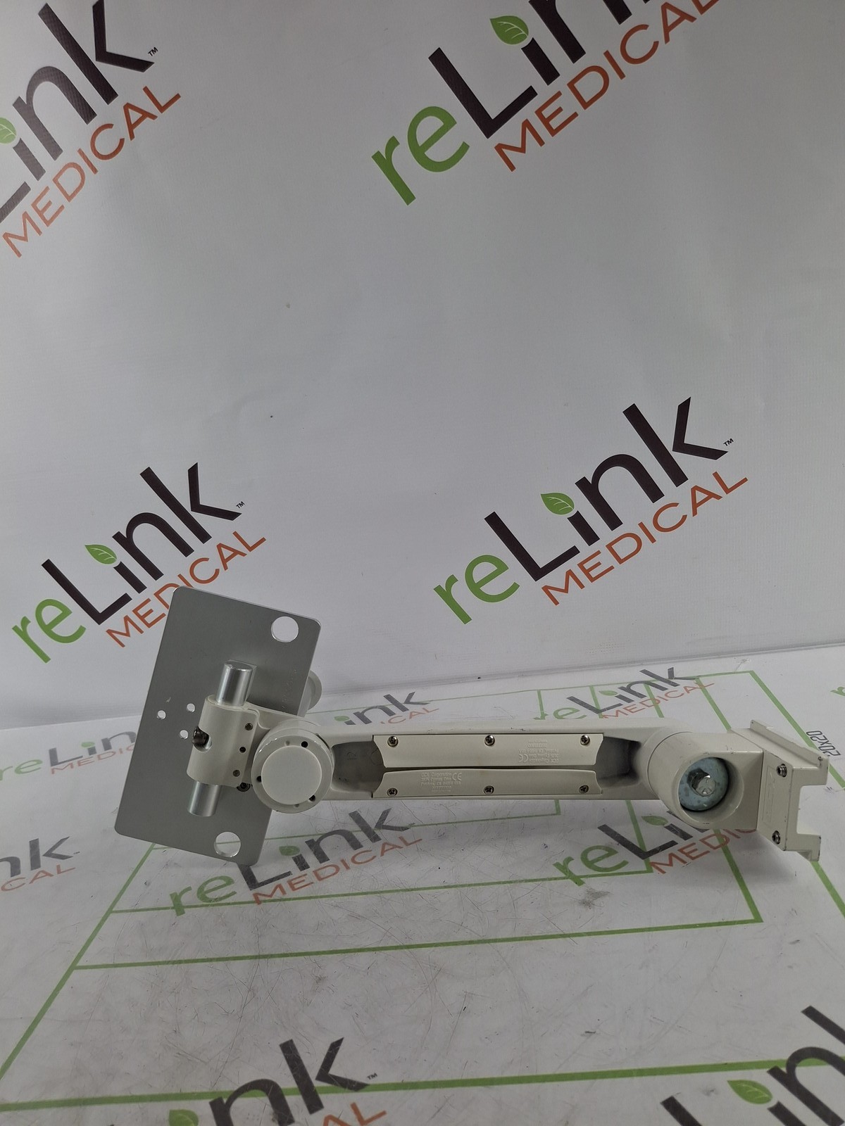 GCX Corporation M-Series Pivot Mount