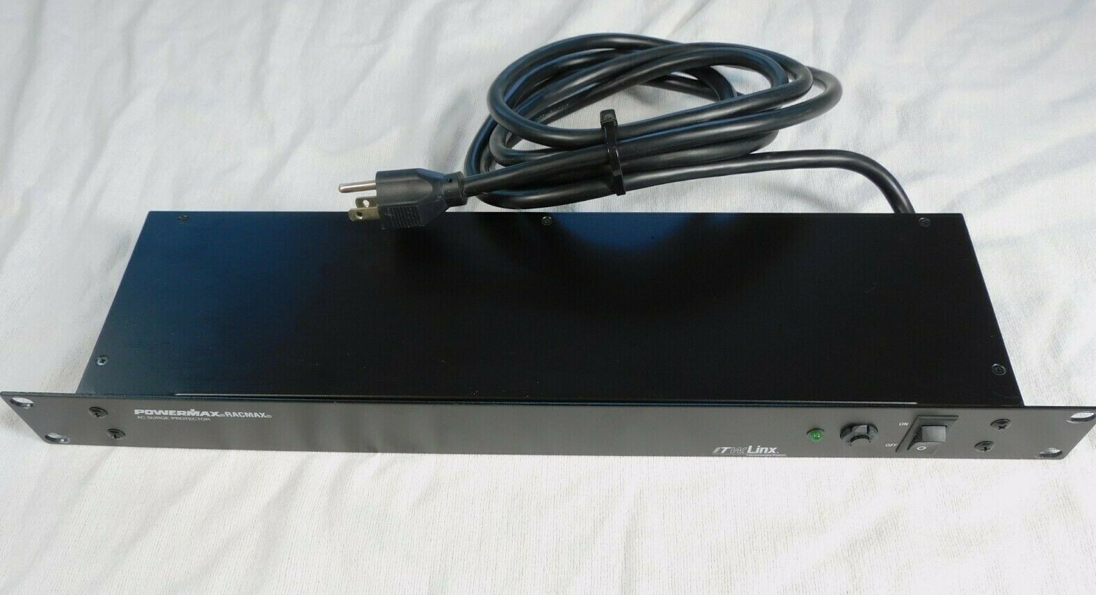 ITW Linx RacMax 0600 8 AC Outlets ITW-GRM0600
