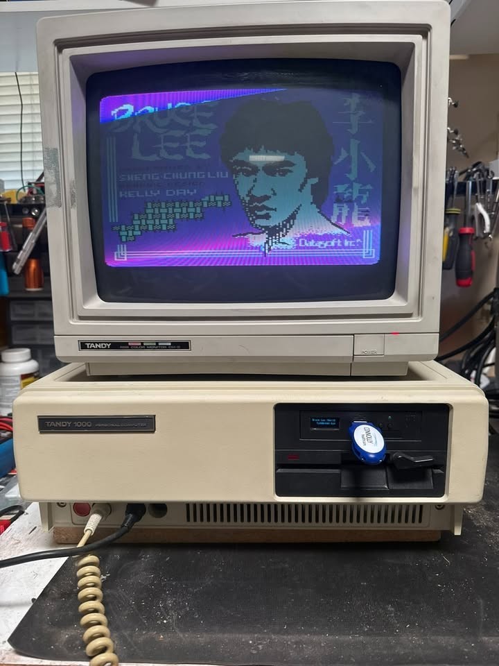 TANDY PC ORIGINAL 1000-25  CM-5 MONITOR, KEYBOARD, JOYSTICK, PICOMEM, GOTEK USB