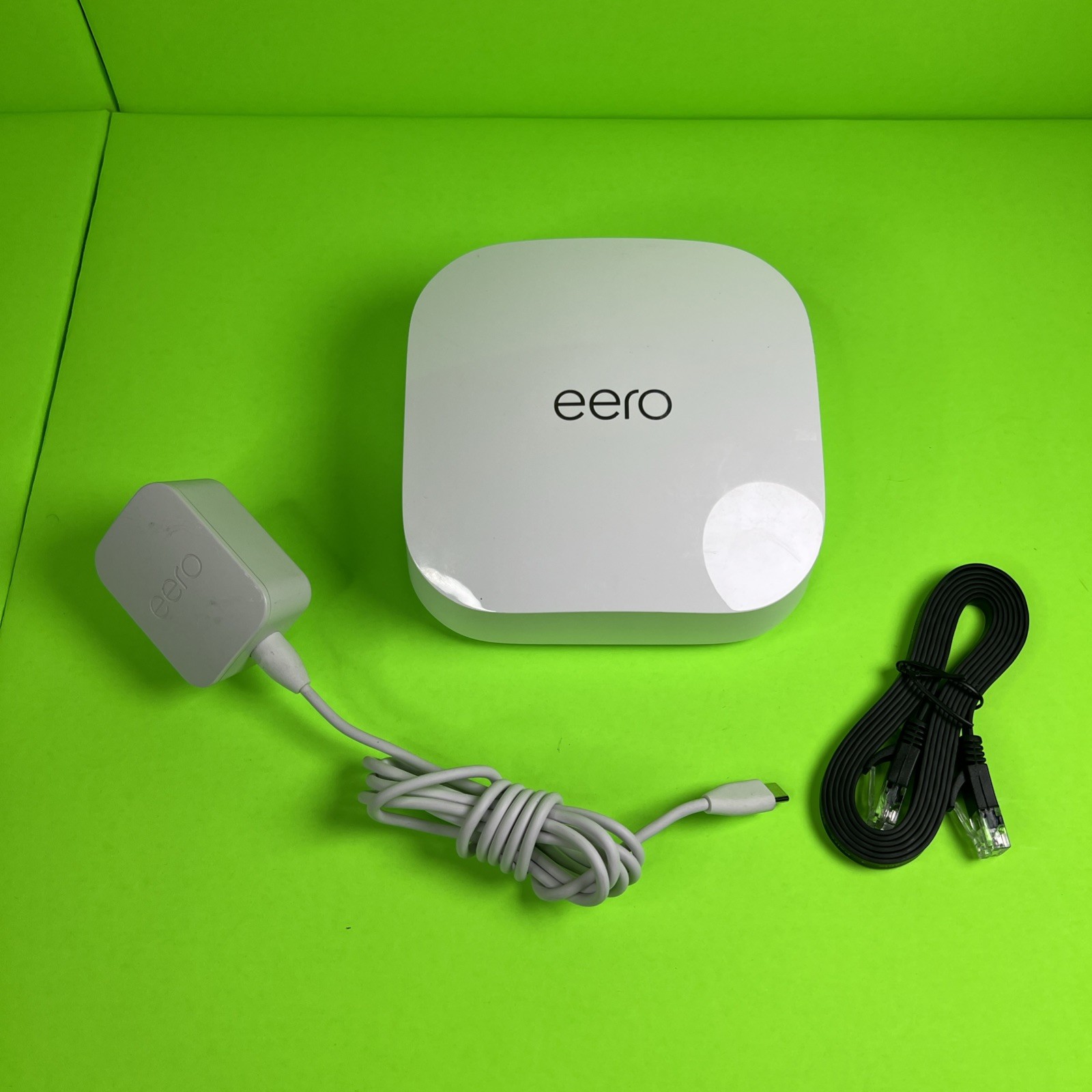 Eero Pro 6E S010001 Tri-Band Mesh WiFi 6E Router w/ Cords - SAME DAY - WARRANTY