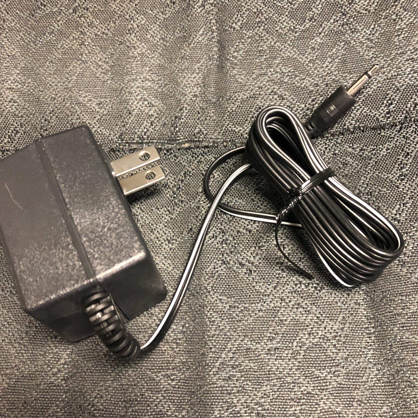 AC Adapter Class 2 Transformer 120v 400mA  Straight 3.5mm male plug 3w 60hz