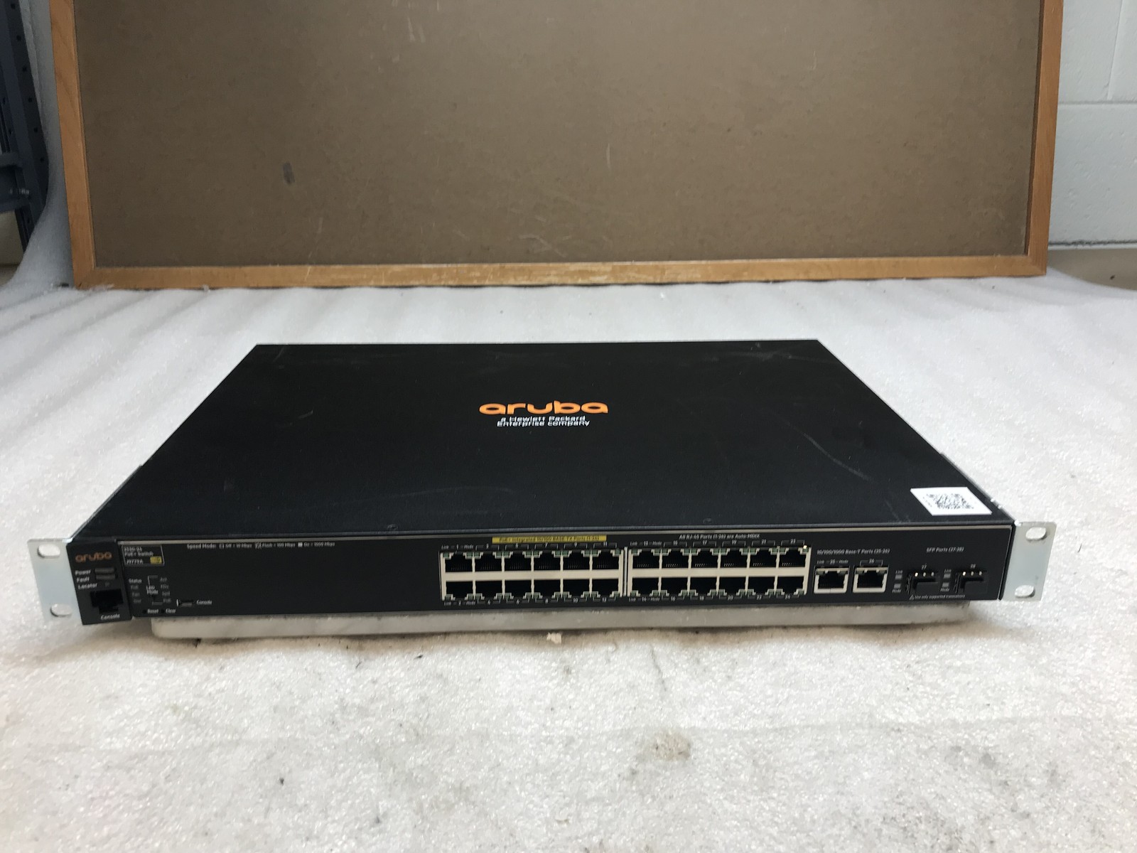 HP J9779A PoE+ Switch 24-Port Gigabit Ethernet Network Switch 2530-24 PoE HPE