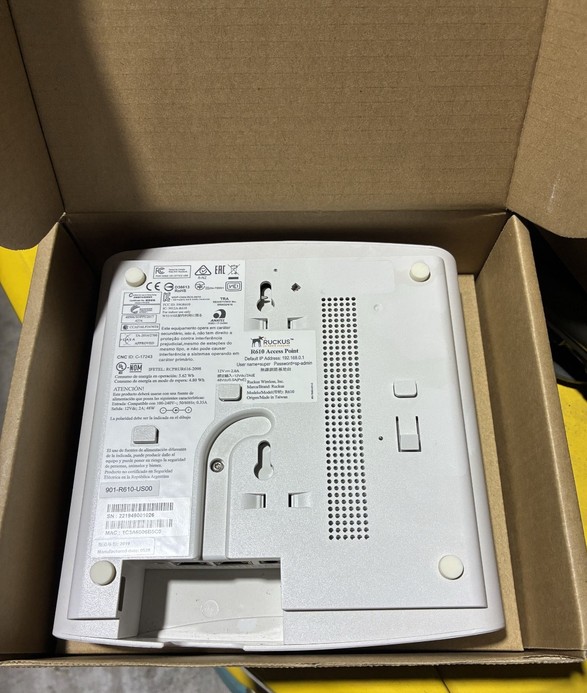 LOT OF 7 Ruckus 901-R610-US00 Wave2 Wi-Fi Access Point w/mount - 400+ in stock