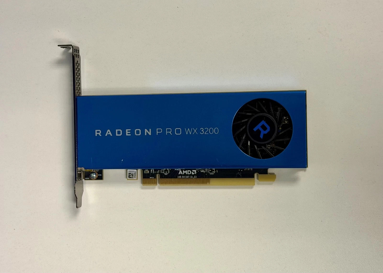 AMD Radeon Pro WX 3200 4GB GDDR5 Video Graphics Card Full Profile