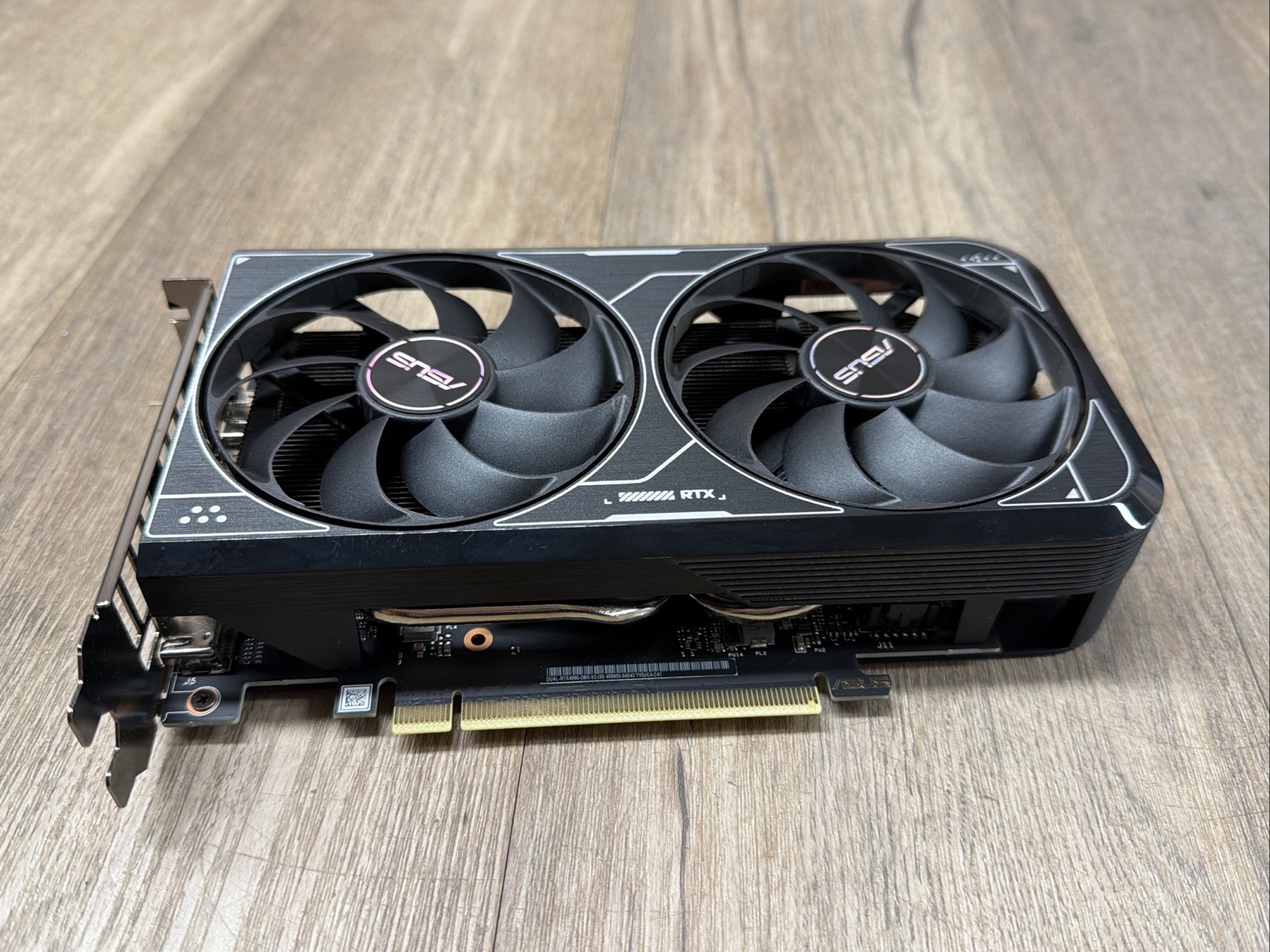 ASUS Dual GeForce RTX 4060 8GB V2 OC Edition Graphics Card DUAL-RTX4060-O8G-V2