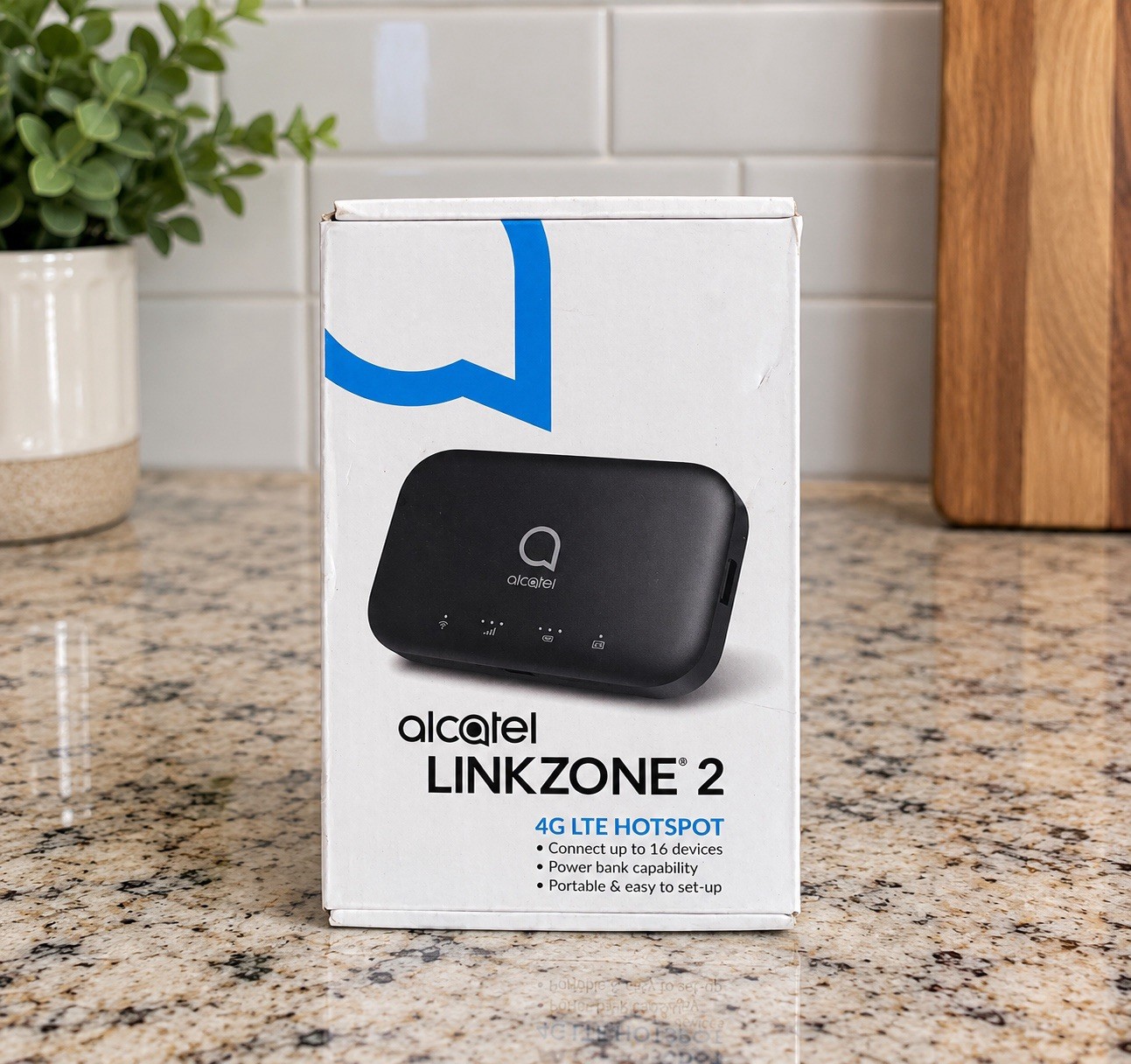 Alcatel Linkzone 2 TCMW43SOAN1 Mobile 4G LTE Wi-Fi Hotspot Boost Mobile Open Box
