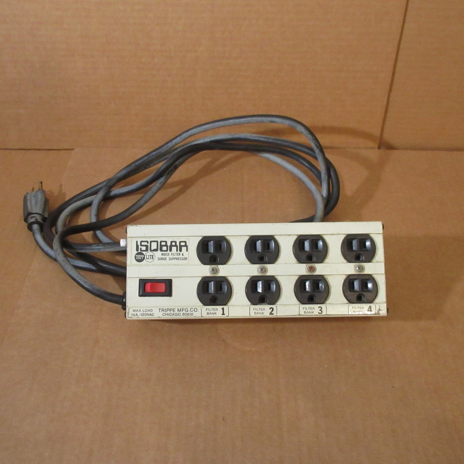 Vtg Tripp-Lite Isobar Model IB-8 Isolated Noise Surge Suppressor Trippe Chicago