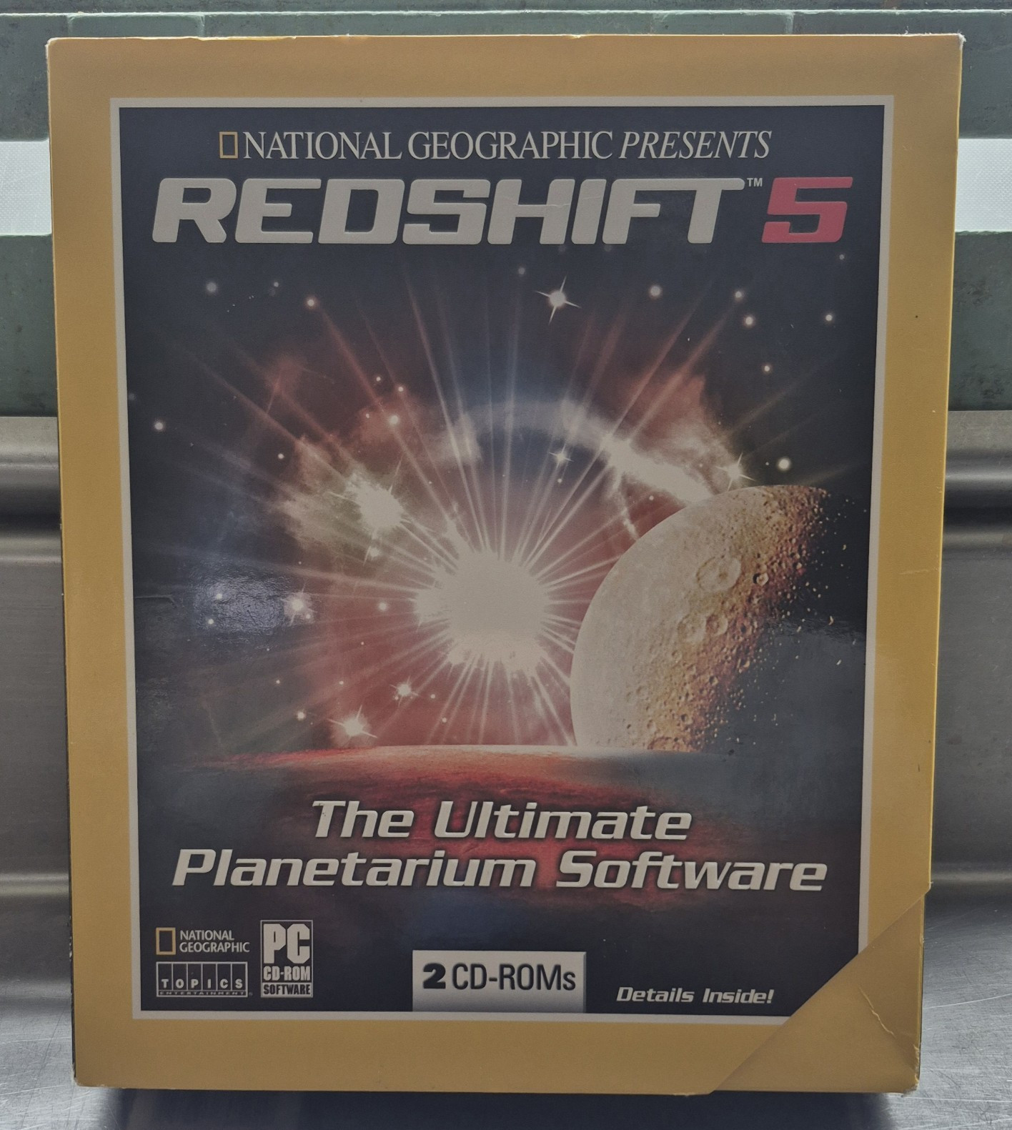 National Geographic Redshift 5 Planetarium Software Windows 2 CD w/ Booklet