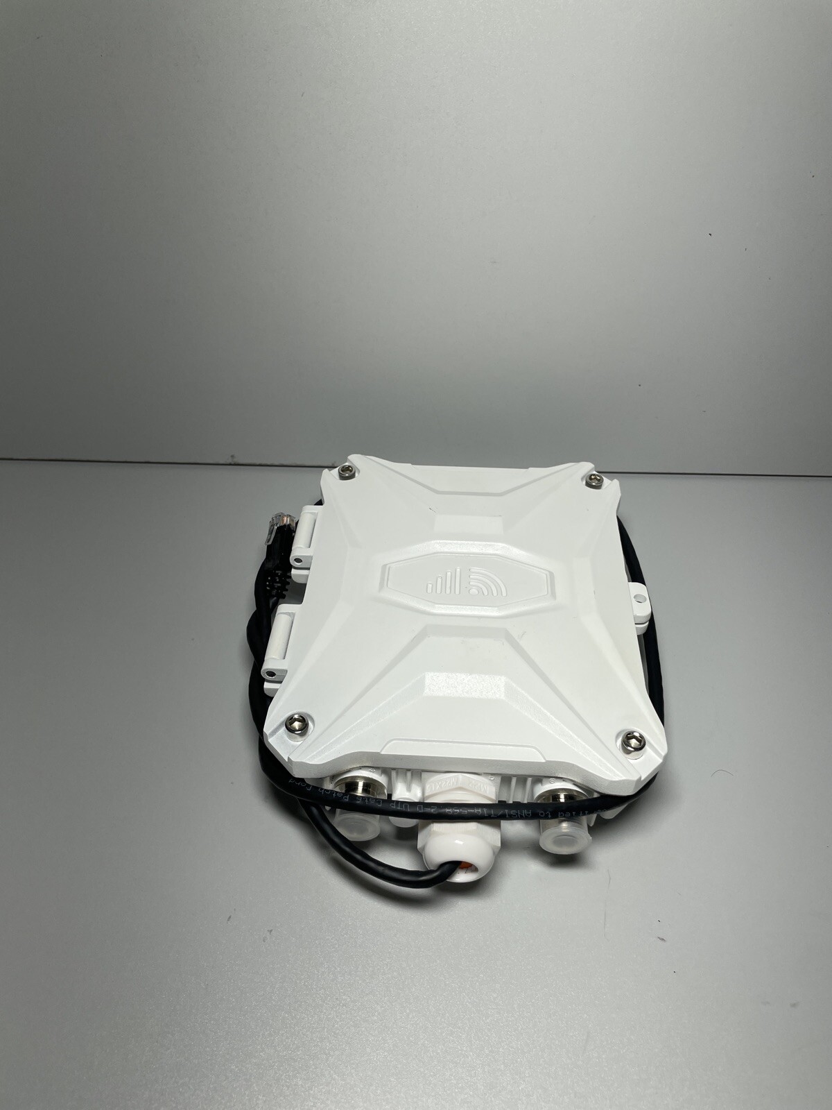 Outdoor Cellular Router EZR33L 4G LTE POE Dual SIM