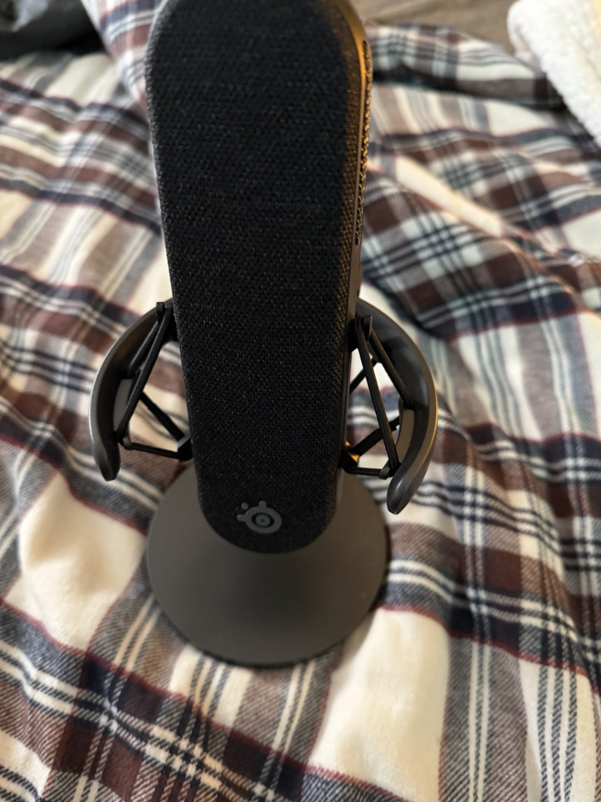 SteelSeries Alias Pro XLR Cardioid Desktop Mic w/ Boom Arm, Black, Mute/Gain