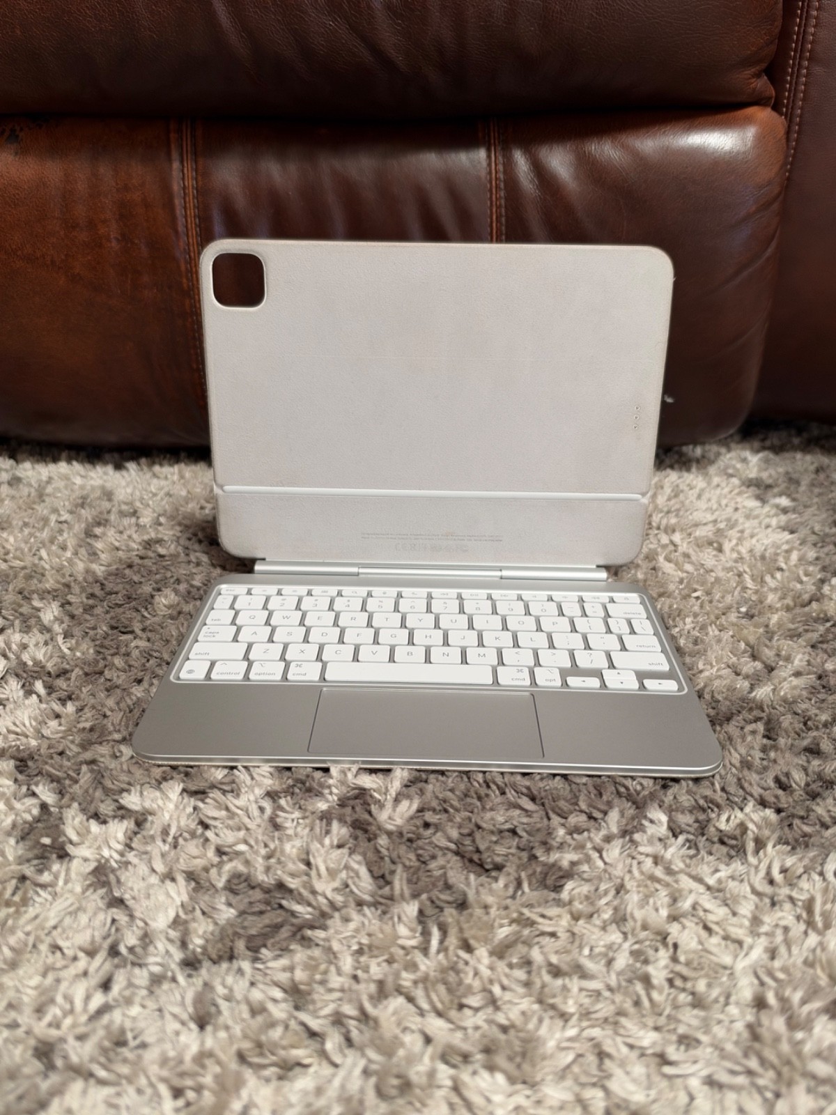 Genuine Apple A2975 MWR03LL/A Magic Keyboard for iPad Pro 11" M4/M5 White