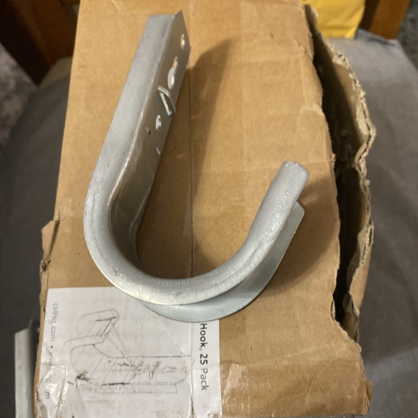 ICC ICCMSJHK44  2" J-Hook Cable Support Hooks with Retainer Clips (25-Pack)