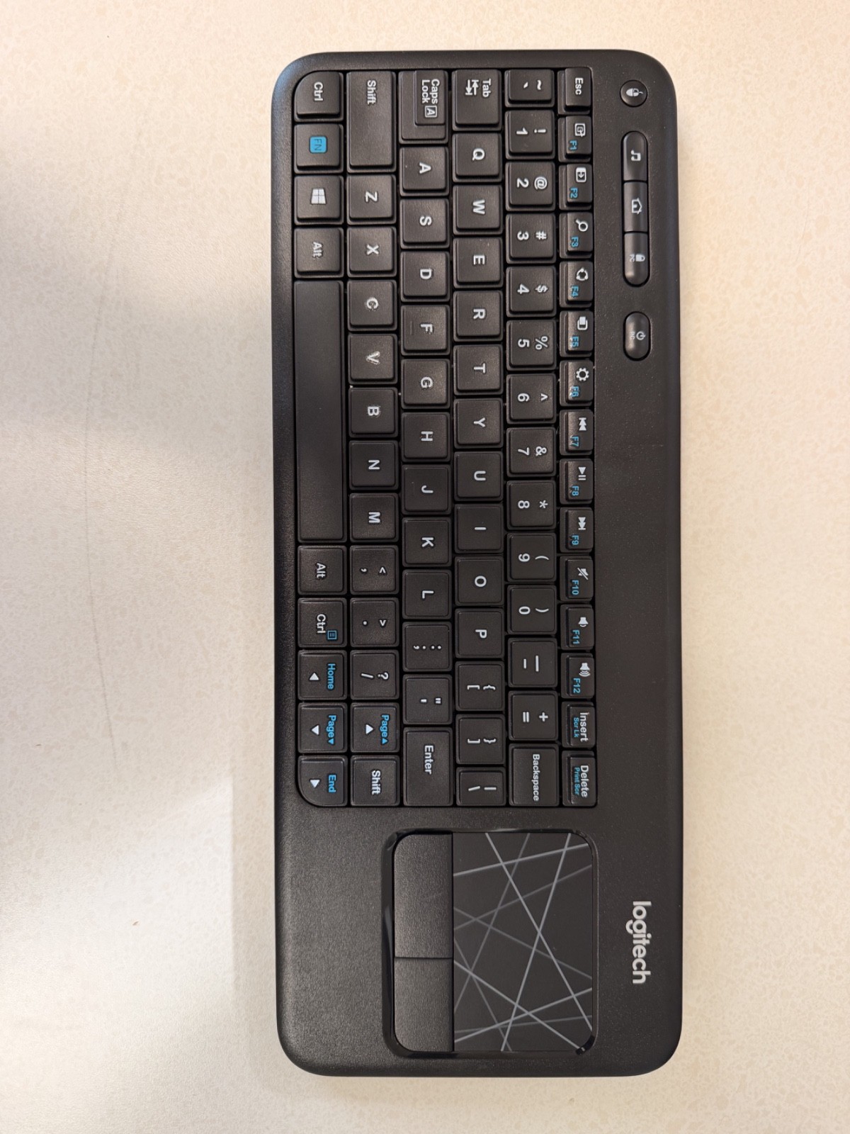 Logitech K400r Wireless Touchpad Keyboard Black - *Used In Great Condition