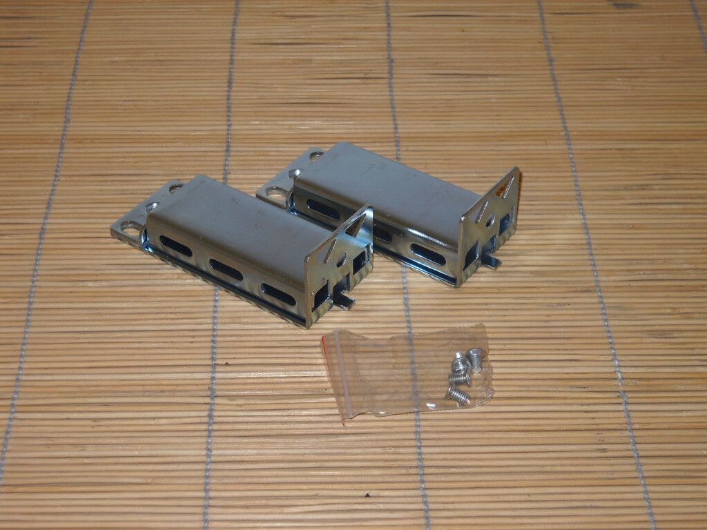RCKMNT-19-CMPCT 19-inch Rack Mount Kit for Cisco 3560/2960 Compact Switch