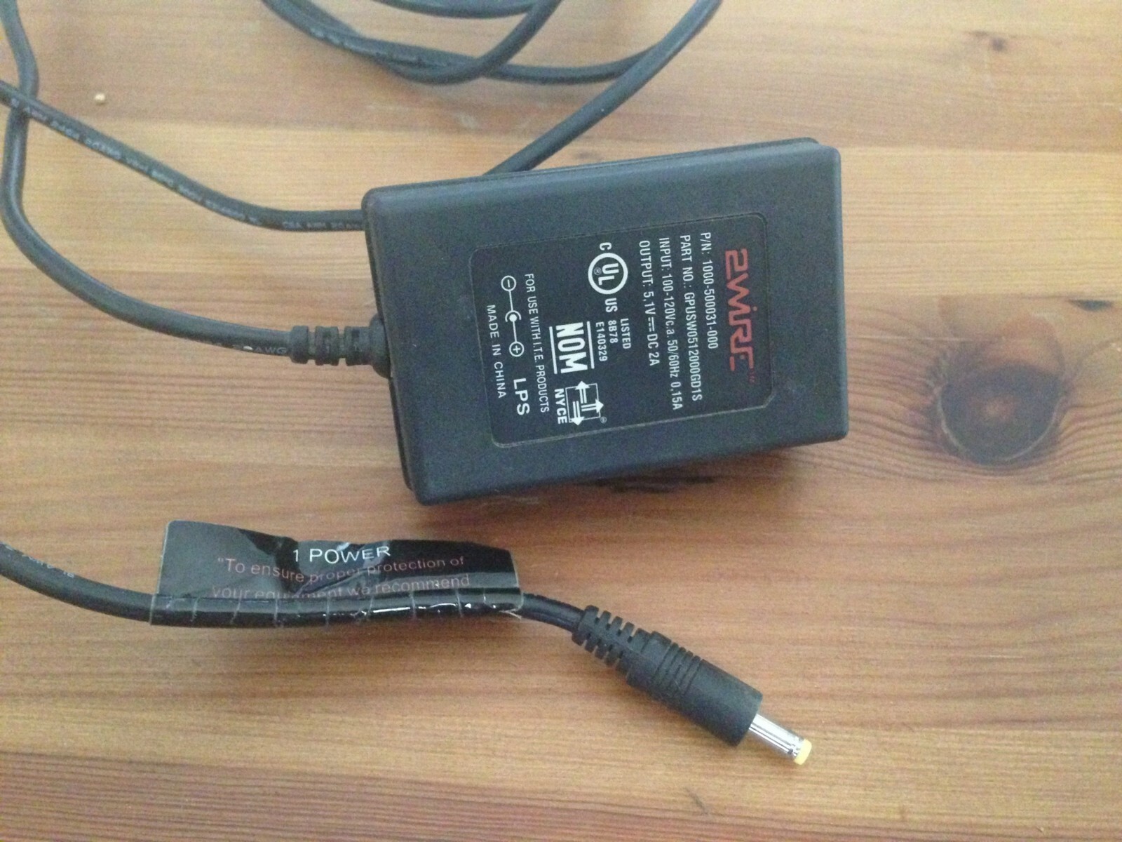2Wire Modem AC Adapter.  DC 2 Amp, 5.1 V. 1000-500031-000.   GPUSW0512000GD1S