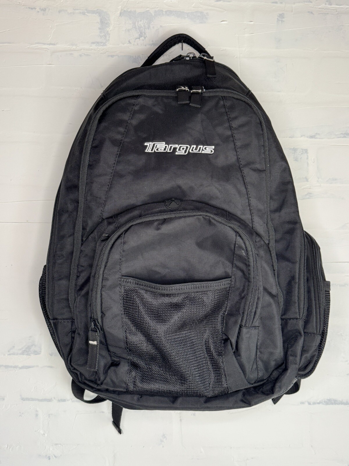 Targus Groove 16" Laptop Backpack (model CVR600)