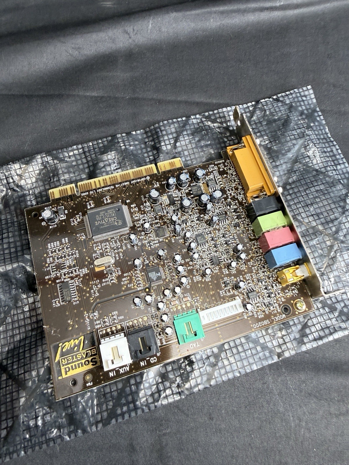 Creative Sound Blaster Live SB0200 PCI 5.1 Surround Sound Card