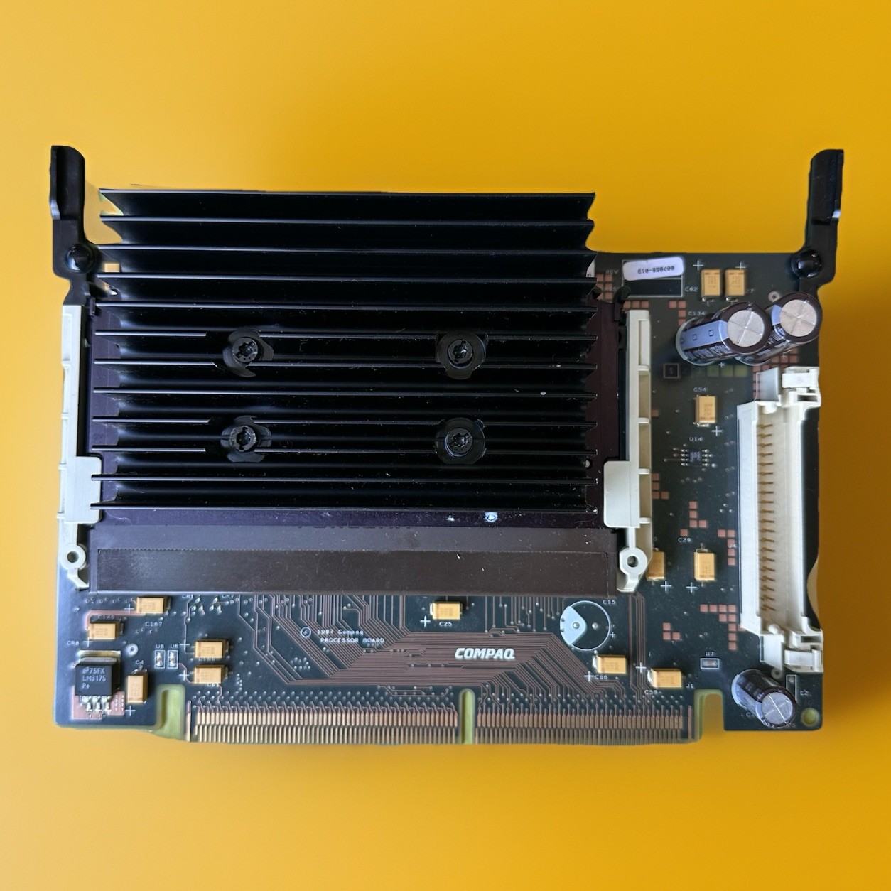 Compaq Processor Board 149085-001 with Intel SL2S6 Pentium II 350MHz CPU Tested