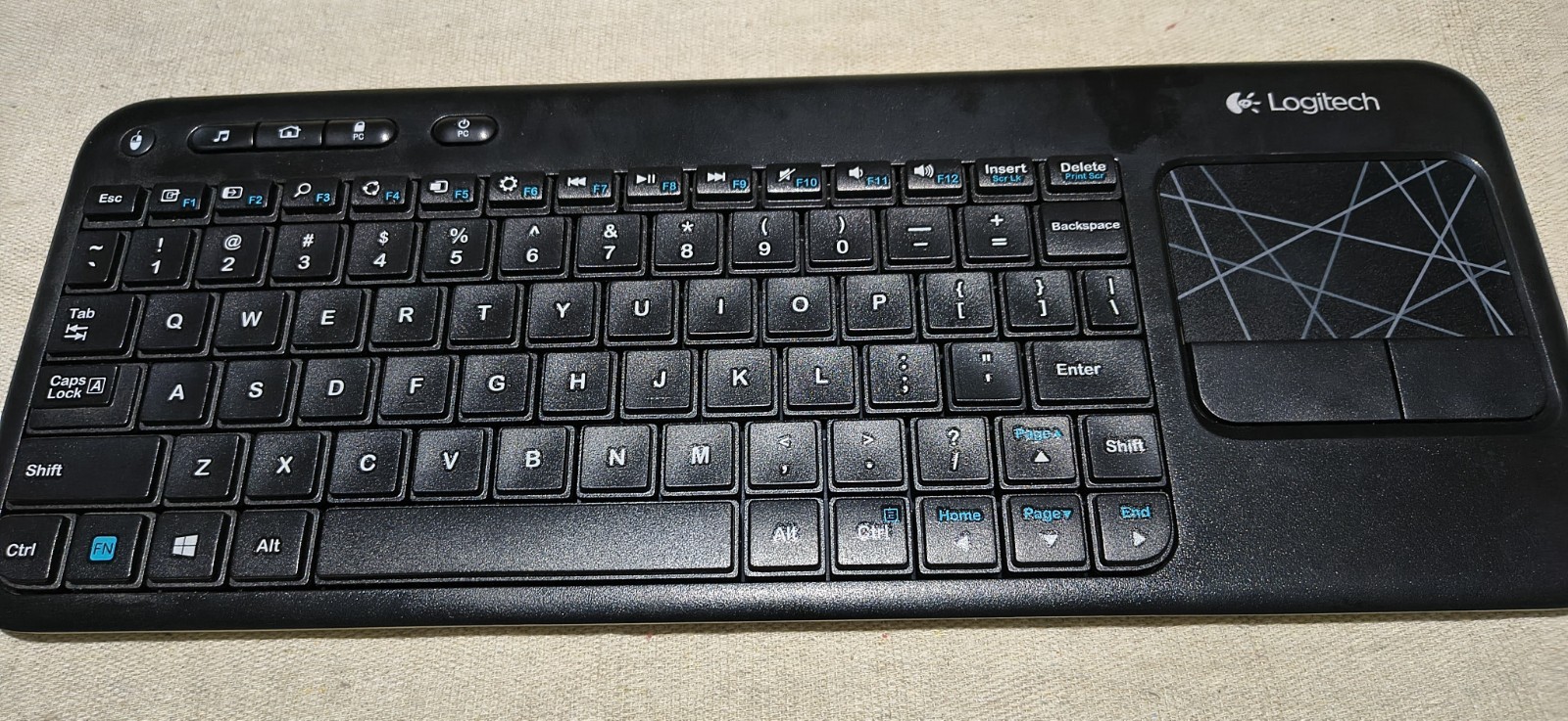 Logitech K400r Wireless Touchpad Keyboard Black - NO DONGLE - 
