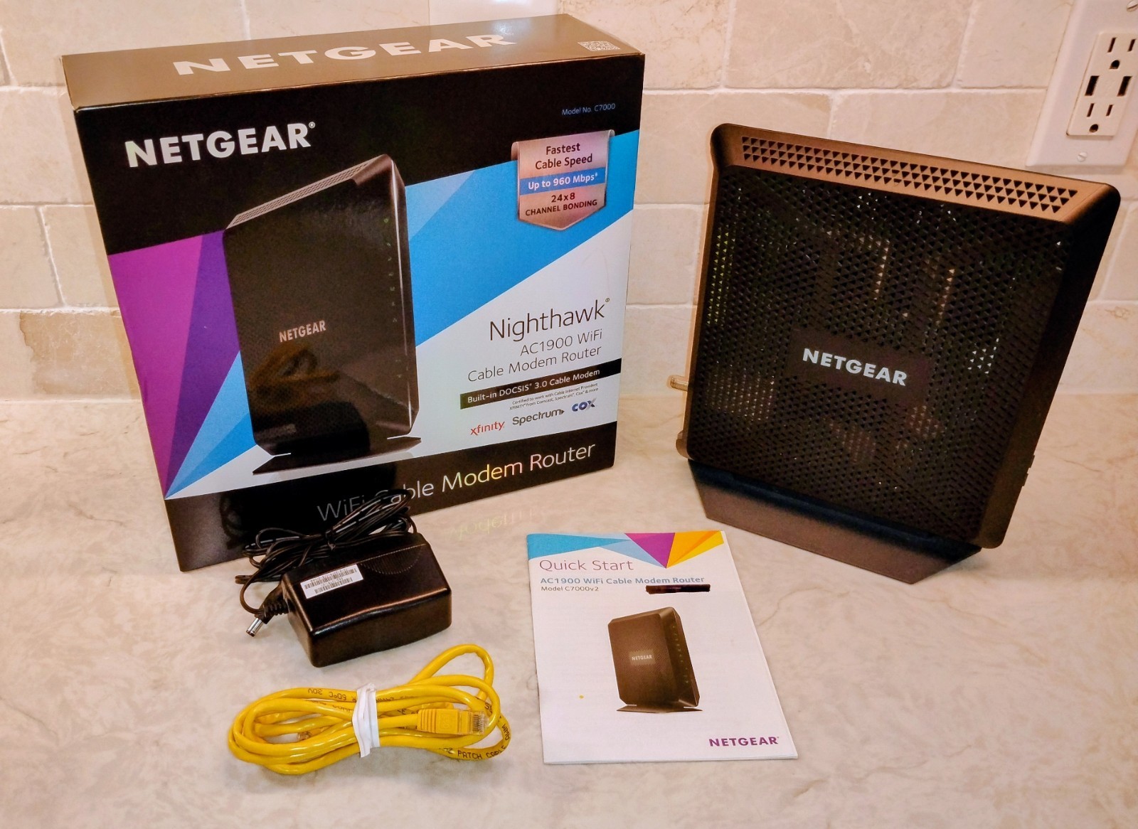 Cable Modem Router - NETGEAR Nighthawk Dual Band AC1900 - Black (C6900-100NAS)