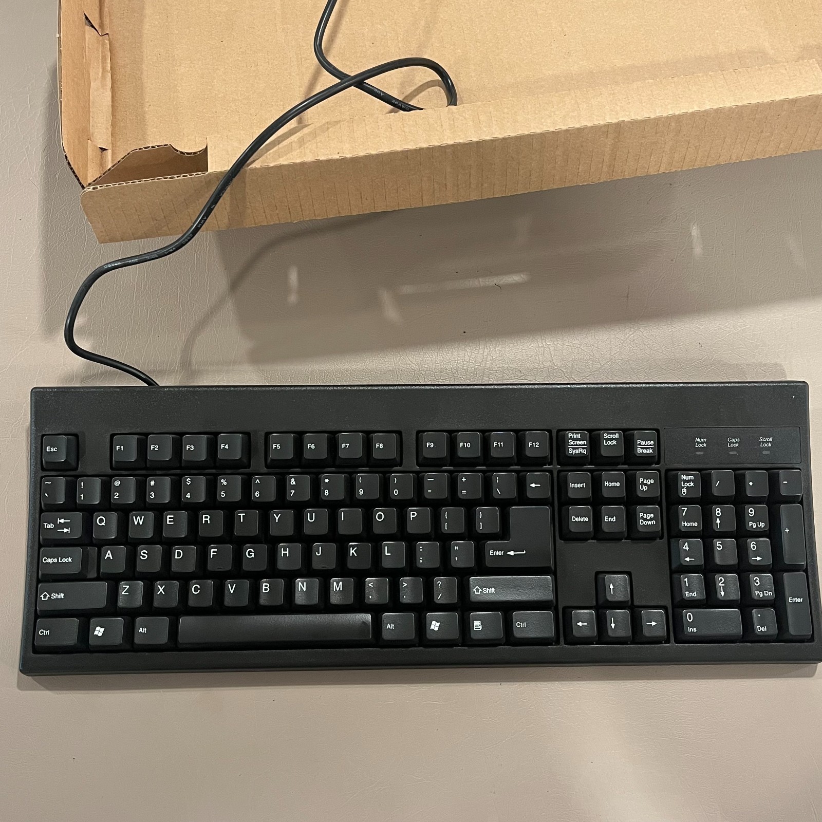 Chicony Keyboard Black PS/2 English KB-2961 - Clicky Keys - NEW in box