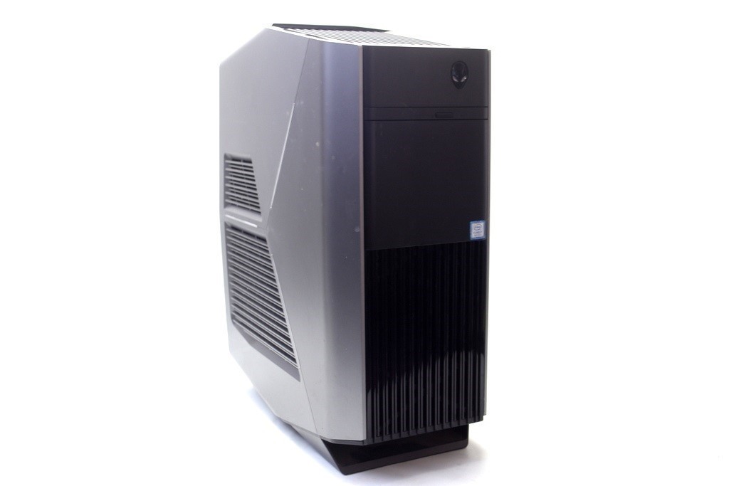 Alienware Aurora R8 Core i7-9700K 32GB RAM 512GB M.2 NVMe Win11 Desktop