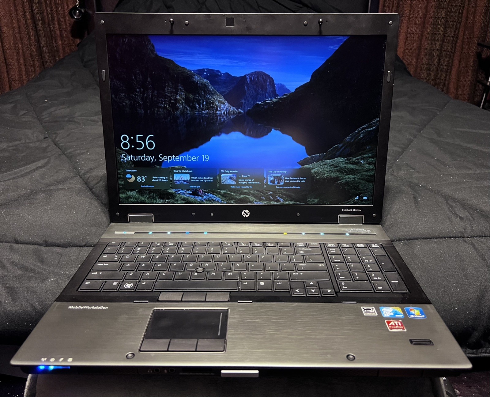 HP EliteBook 8740W Mobile Workstation 17.3" 2.40GHz / i5 M540 8GB RAM 250GB HHD 